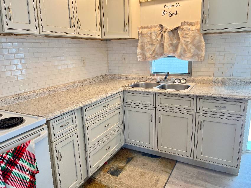 914 Eleuthera a Venice, FL Mobile or Manufactured Home for Sale